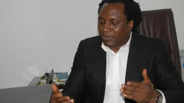 Government should incentivise small businesses to generate jobs